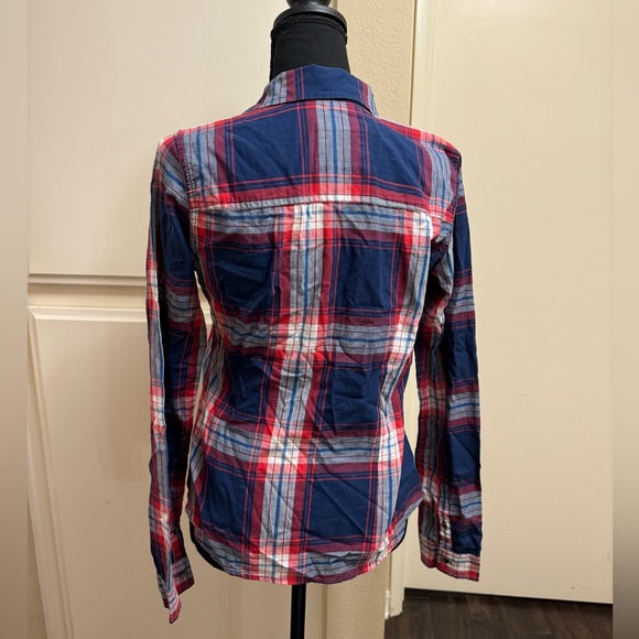 Abercrombie and fitch flannel. Size small - Picture 3 of 3
